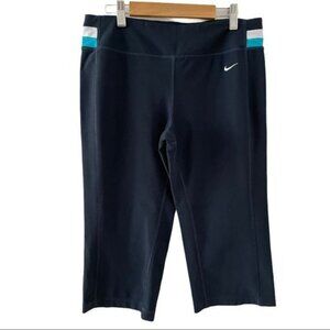 Nike Dri-Fit Capri Pants in Size M Blue Detailing